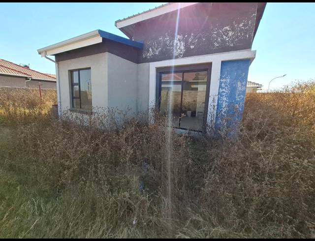 2 BEDROOM HOUSE FOR SALE IN SOUTHERN GATEWAY